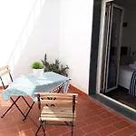 Isola Bed & Breakfast