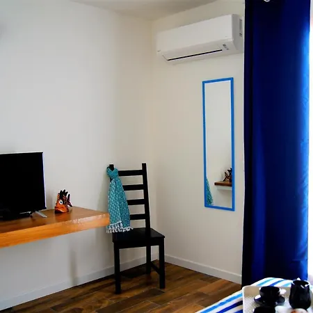 Isola Bed & Breakfast *